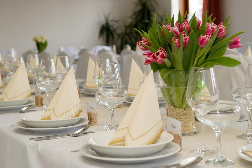 Penzion A Restaurace U Hroznu Velké Bílovice 外观 照片