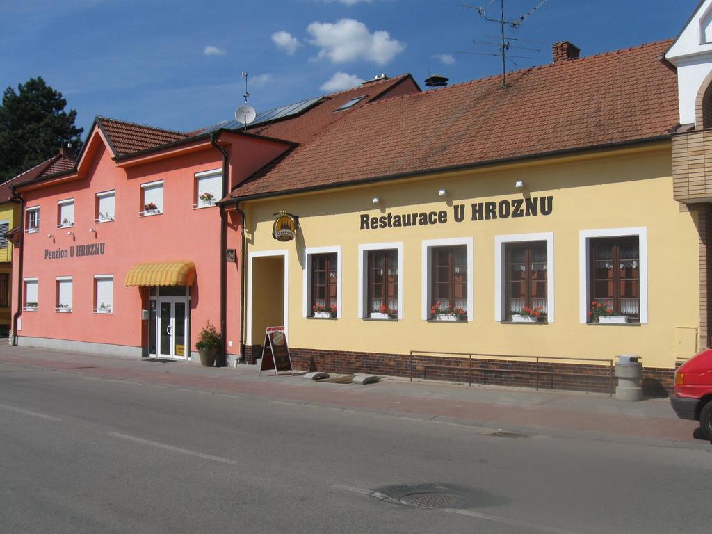 Penzion A Restaurace U Hroznu Velké Bílovice 外观 照片
