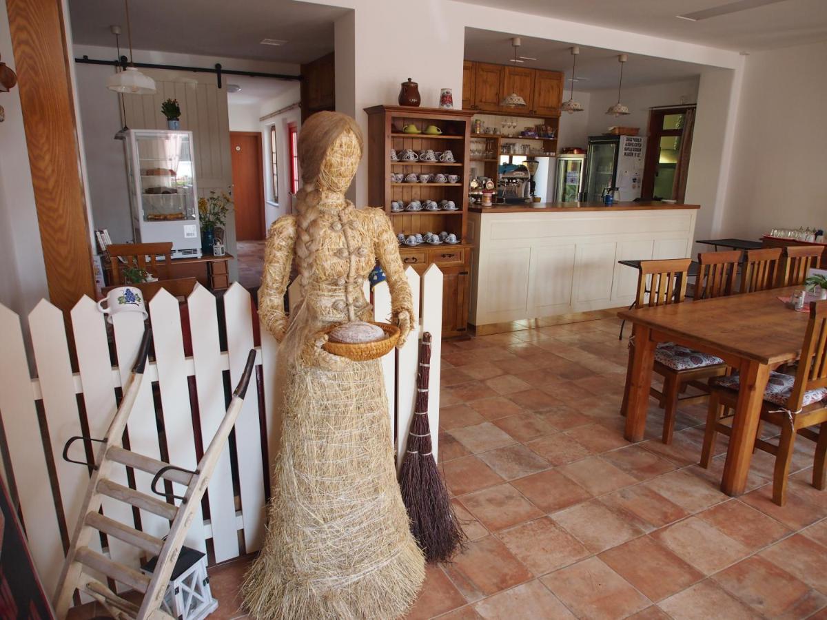 Penzion A Restaurace U Hroznu Velké Bílovice 外观 照片