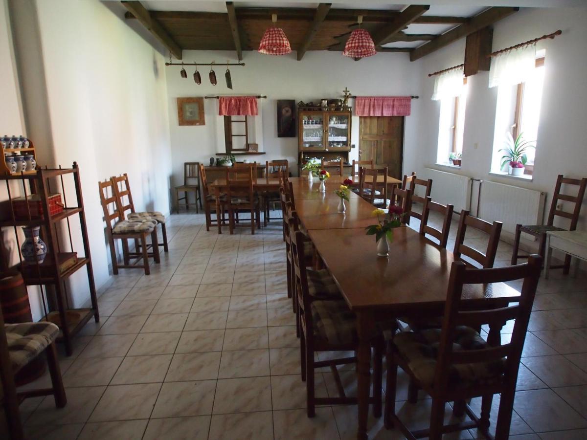 Penzion A Restaurace U Hroznu Velké Bílovice 外观 照片