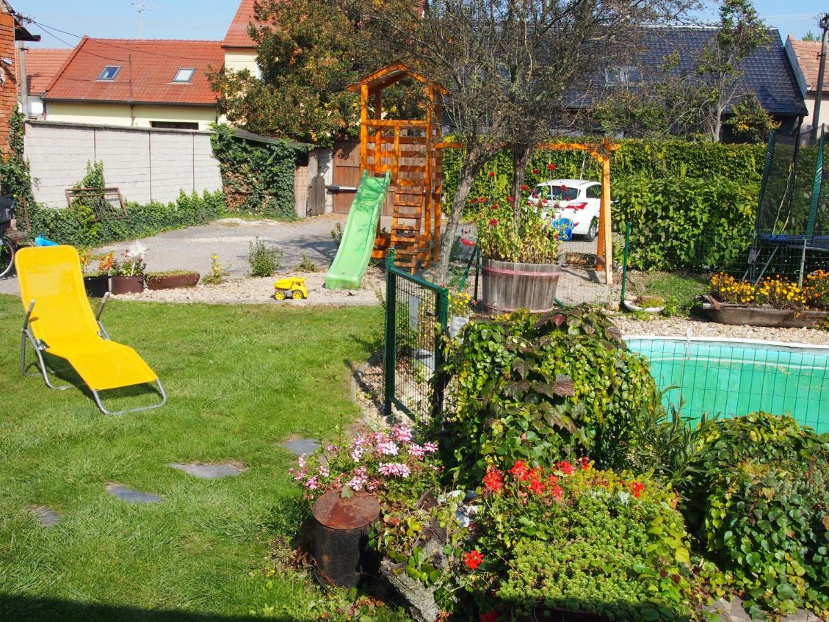 Penzion A Restaurace U Hroznu Velké Bílovice 外观 照片